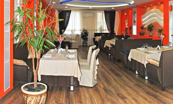 Komplex Apelsin Hotell Juzjne Exteriör bild