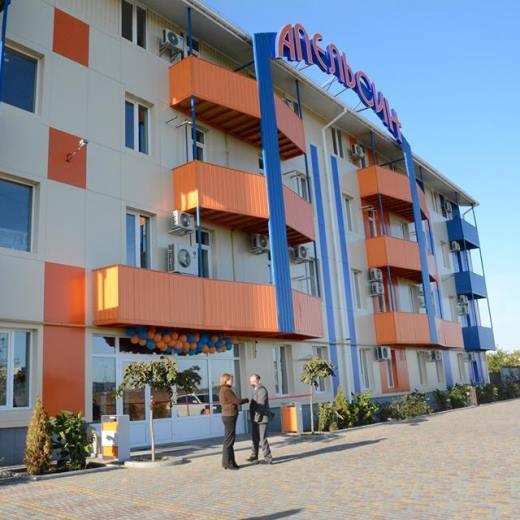 Komplex Apelsin Hotell Juzjne Exteriör bild